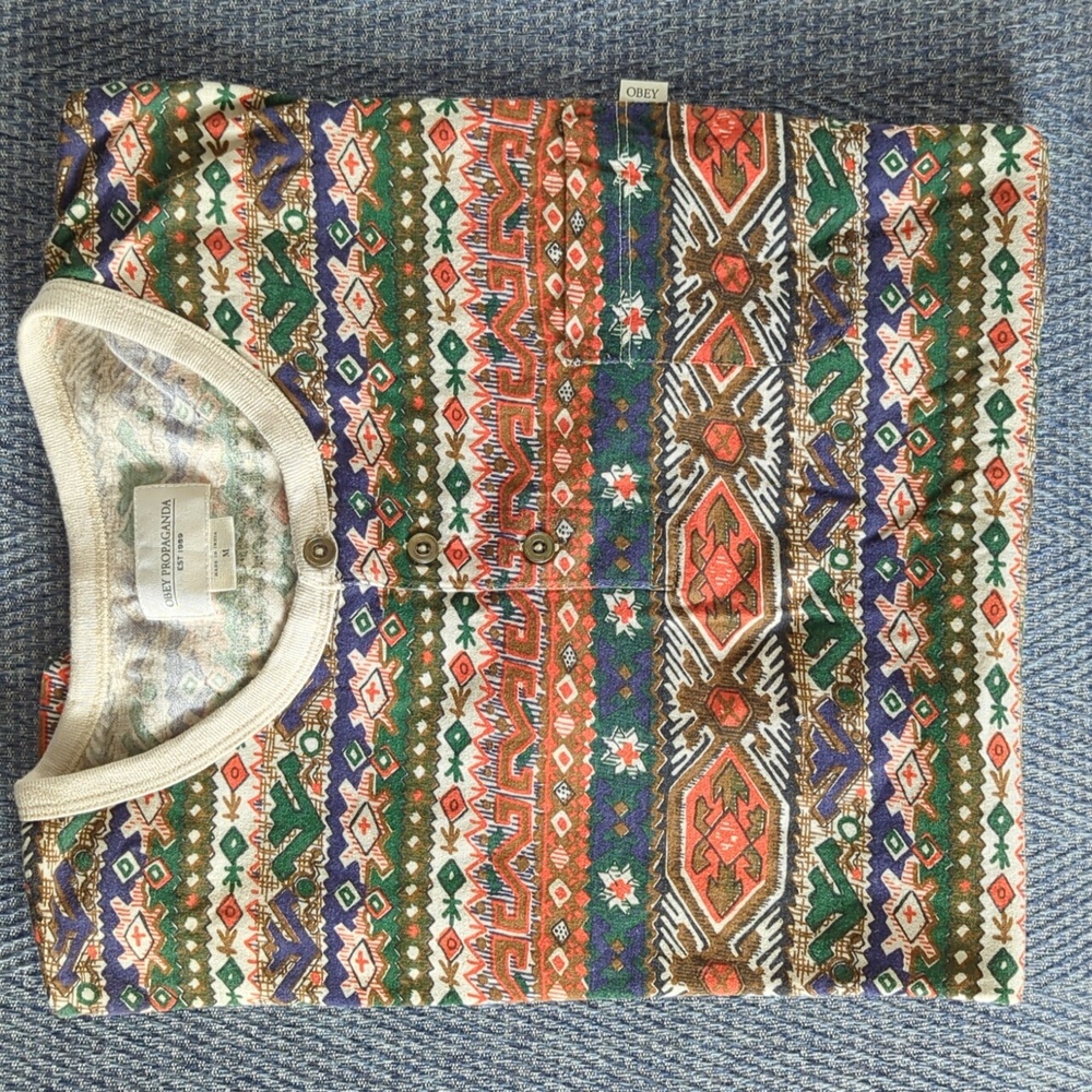 Obey Multicolor Patterned Short Sleeve Tee